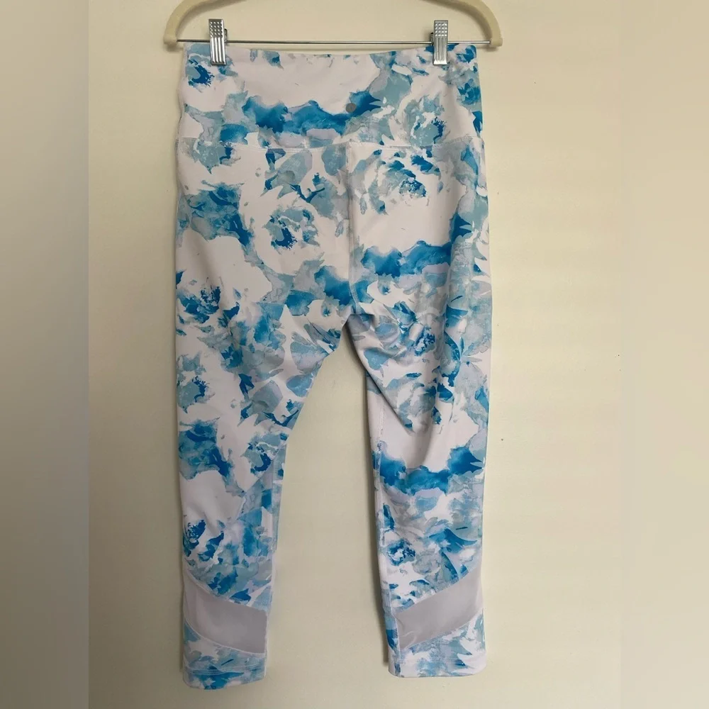 Velocity Women’s Capri Leggings Large‎ Blue White Floral Coastal Workout Gym